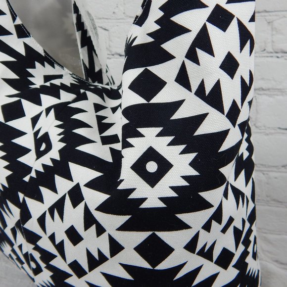 Gorgeous Handmade Hobo Bag - Picture 8 of 11